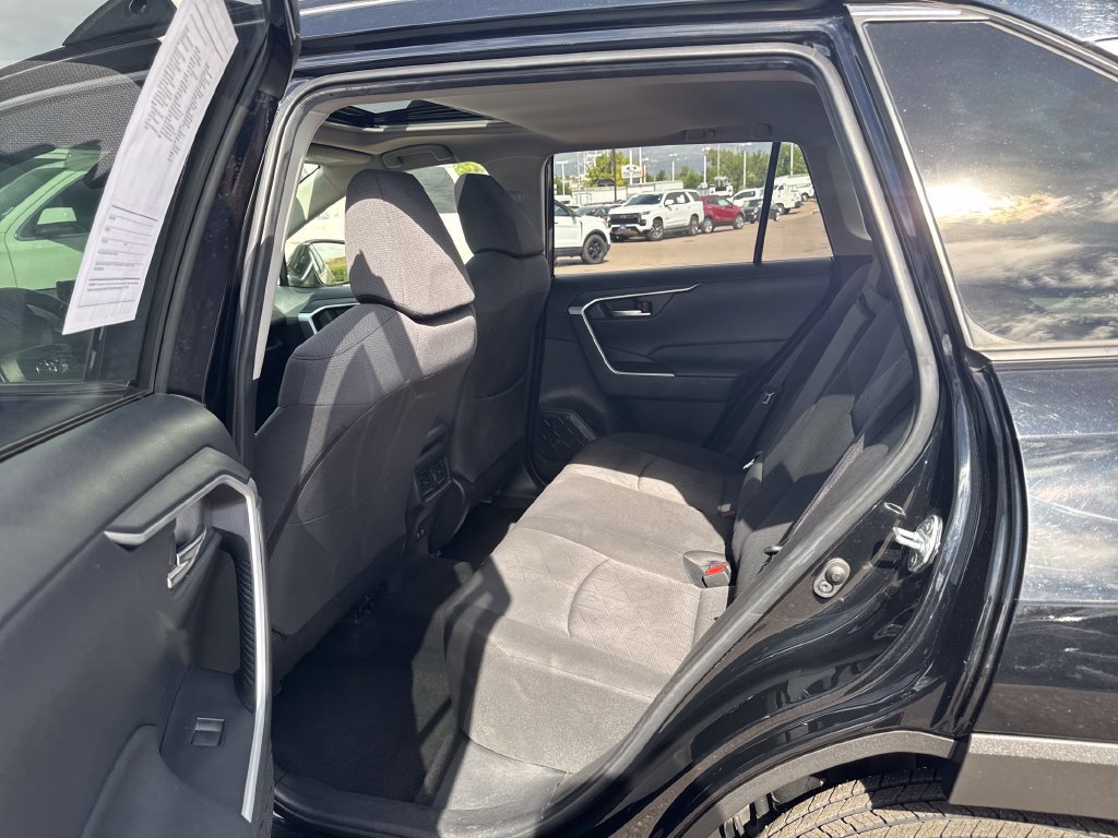 Used 2019 Toyota RAV4 XLE w/ Convenience Package AWD/4WD image 12