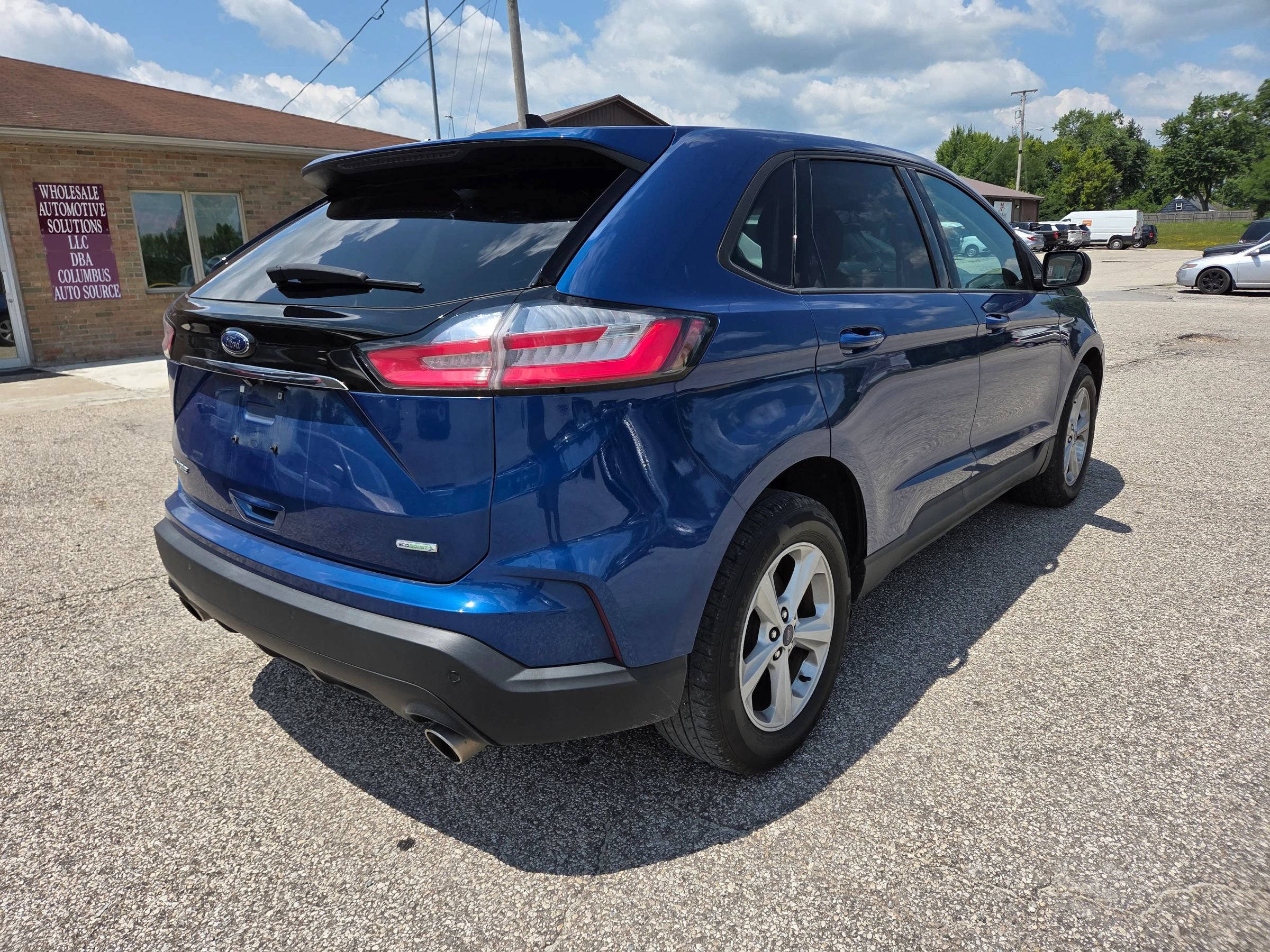 Used 2020 Ford Edge SE FWD image 4