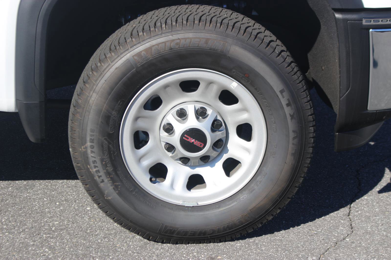 New 2025 GMC Sierra 3500 Pro w/ Convenience Package image 9