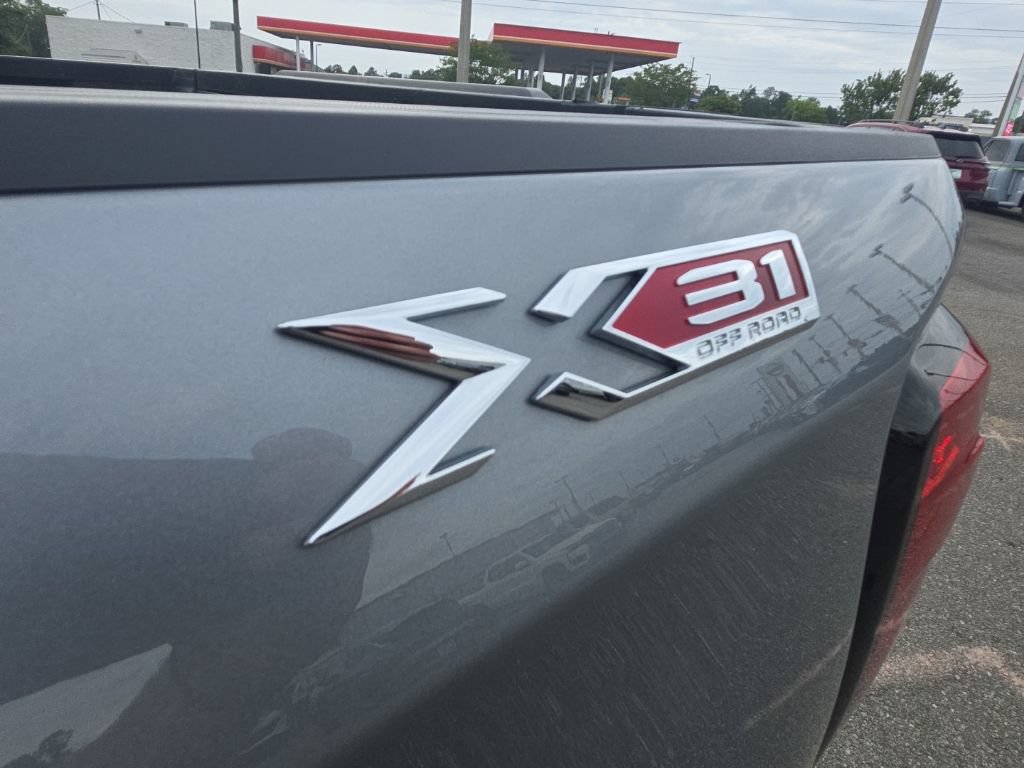 Certified 2026 GMC Sierra 1500 SLT w/ SLT Premium Plus Package AWD/4WD image 16