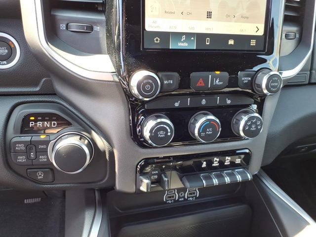 New 2026 RAM 1500 4x4 Crew Cab image 13