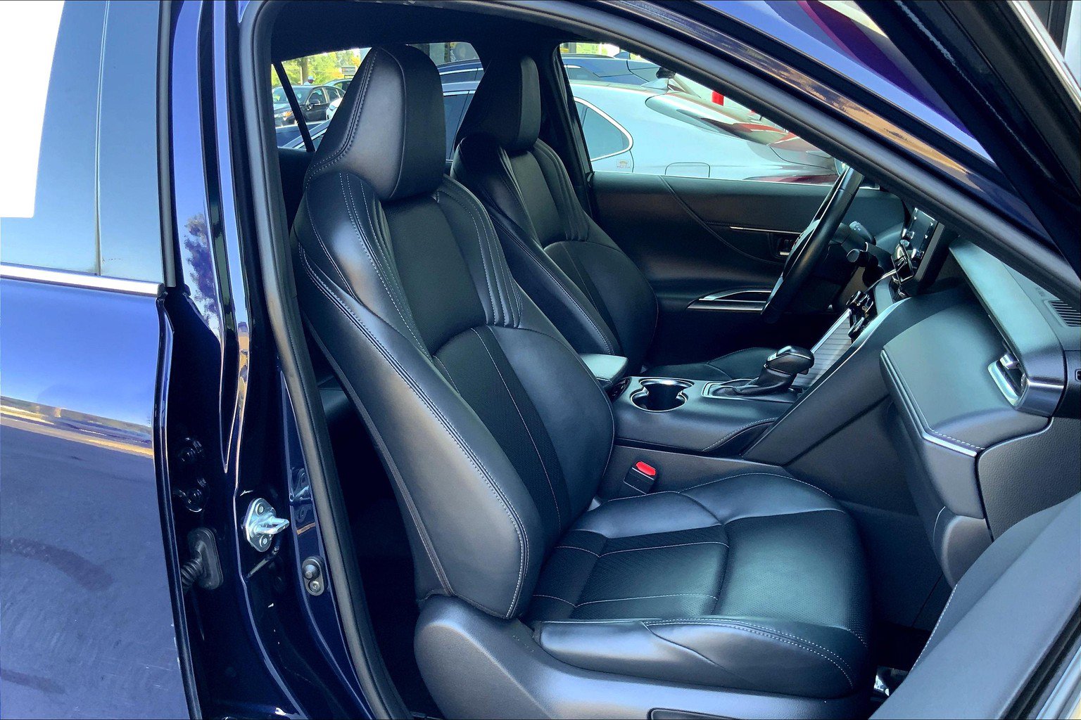 Used 2021 Toyota Venza XLE w/ Softex Package AWD/4WD image 9