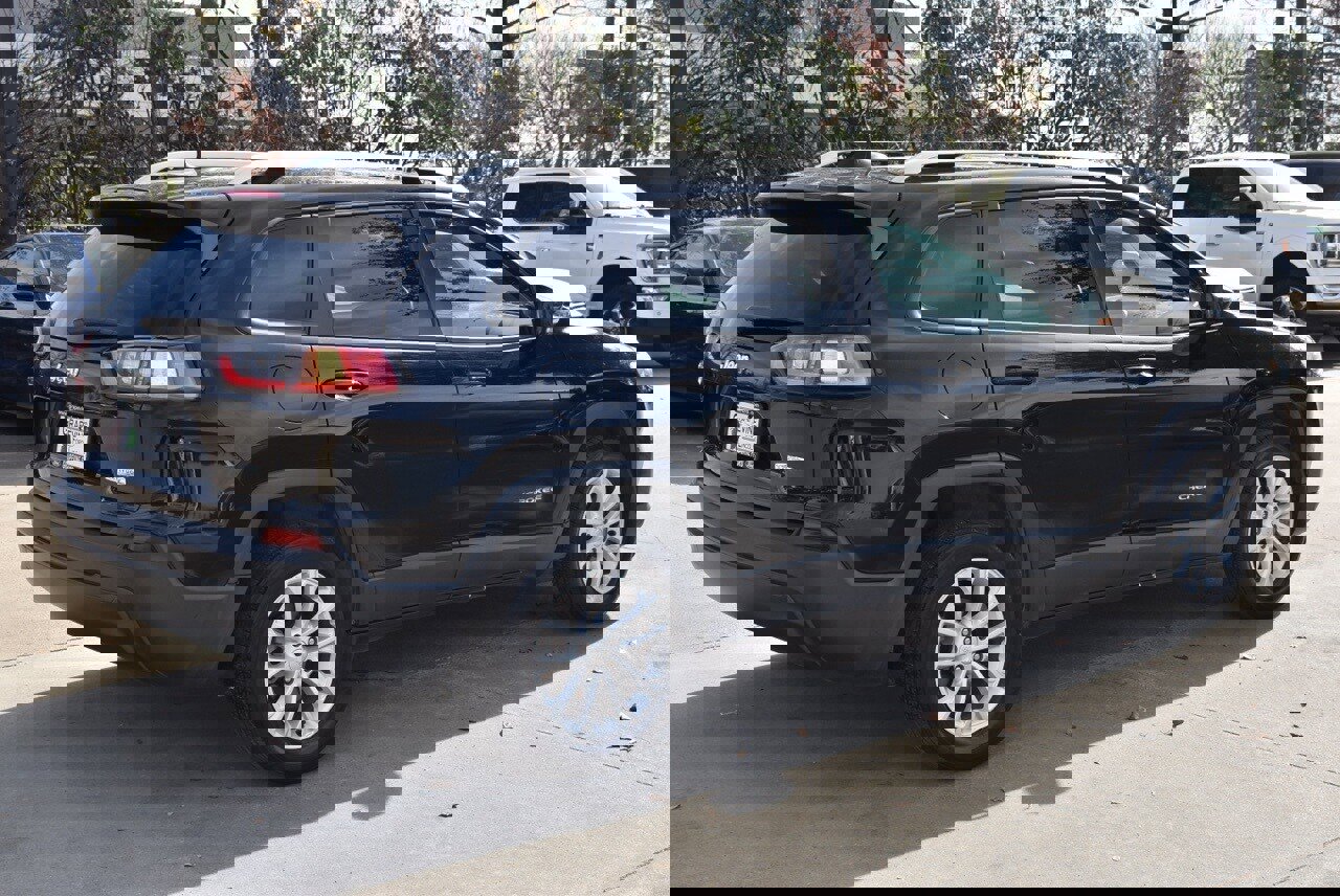 Used 2021 Jeep Cherokee Latitude image 7