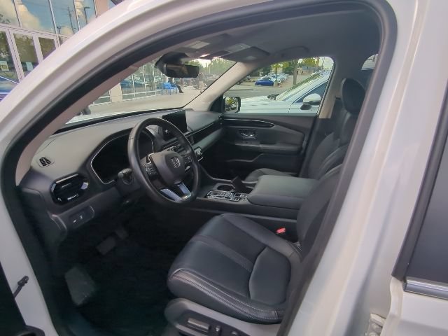 Used 2023 Honda Pilot EX-L image 4