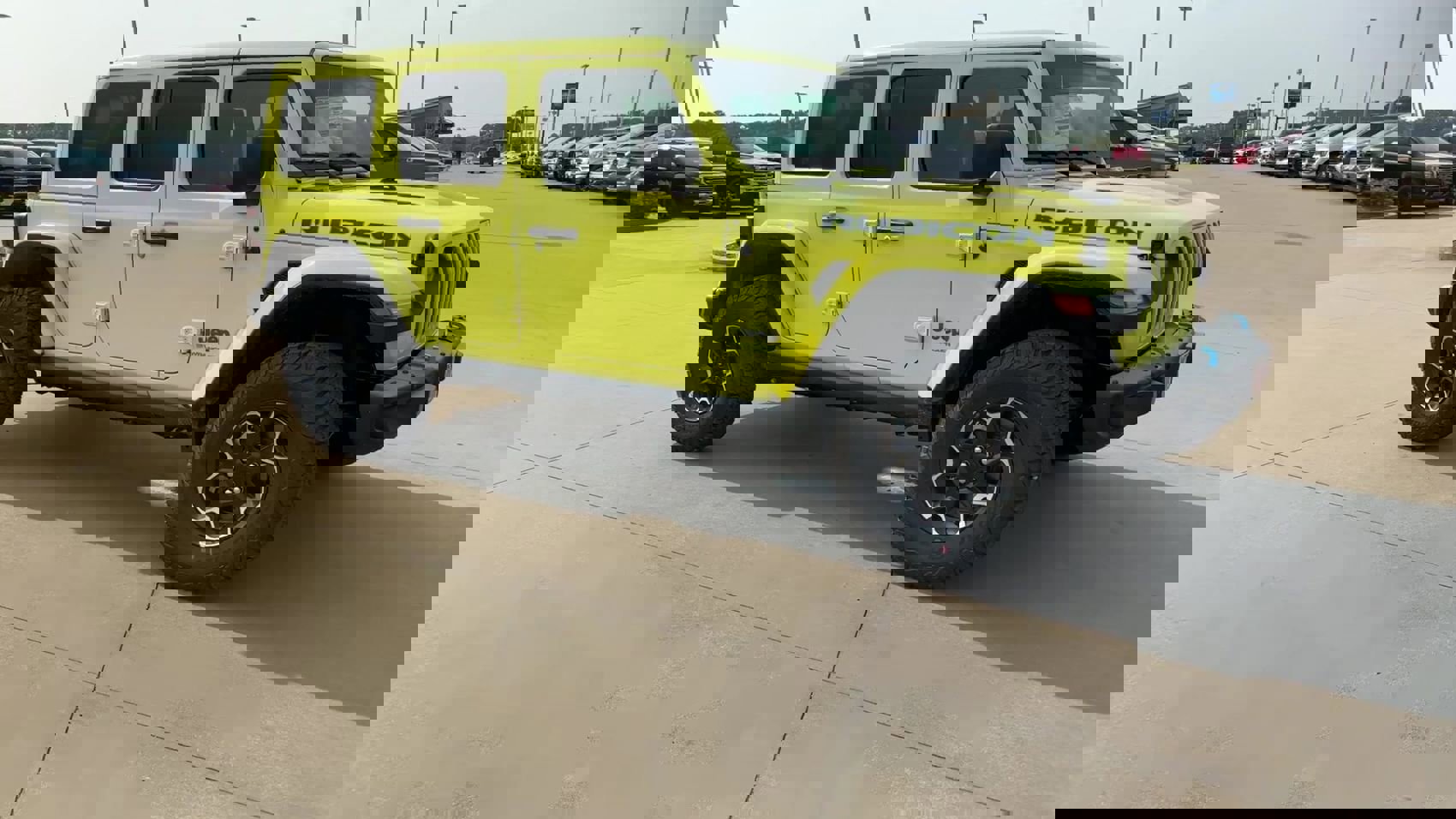 New 2023 Jeep Wrangler Unlimited Rubicon 4xe w/ Steel Bumper Group image 2