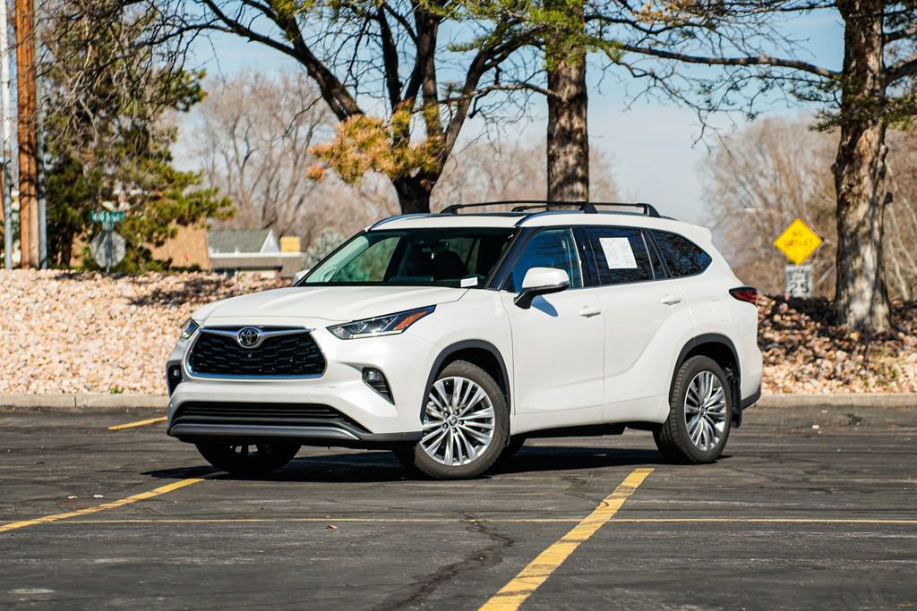 Used 2022 Toyota Highlander Platinum