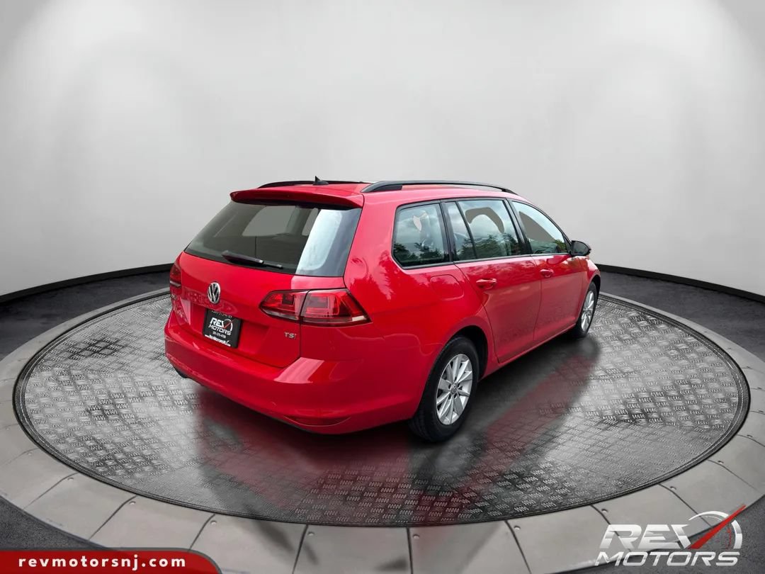 Used 2015 Volkswagen Golf S FWD image 5