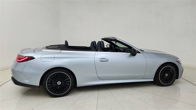 Used 2025 Mercedes-Benz CLE 300 4MATIC Cabriolet image 6