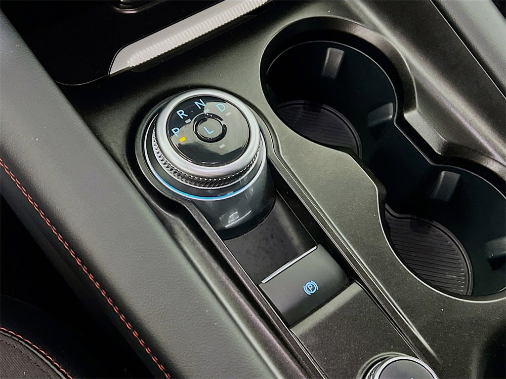 Used 2025 Ford Explorer ST-Line w/ ST-Line Street Pack image 16