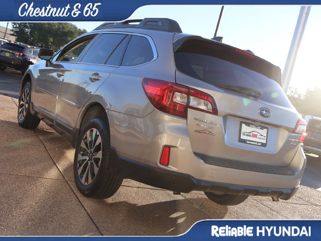 Used 2017 Subaru Outback 3.6R Limited AWD/4WD image 4