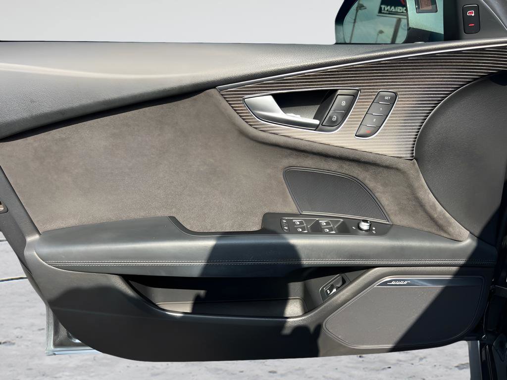 Used 2017 Audi S7 Prestige AWD/4WD image 36