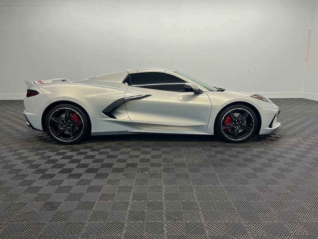 Used 2021 Chevrolet Corvette Stingray Premium Conv w/ Z51 Performance Package image 6