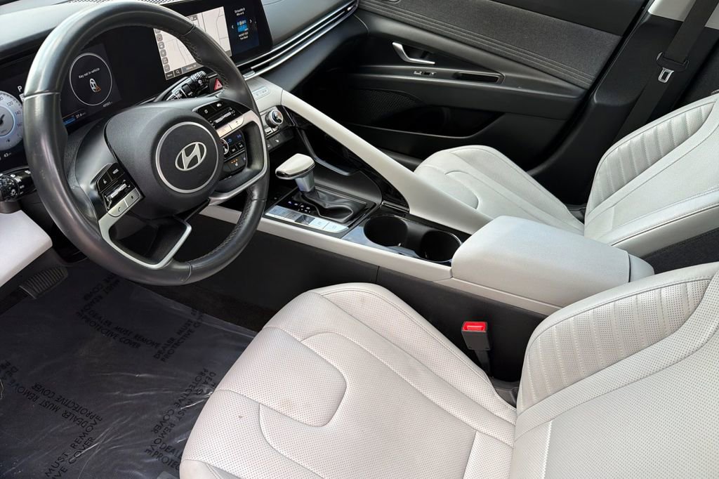 Certified 2024 Hyundai Elantra Limited image 11