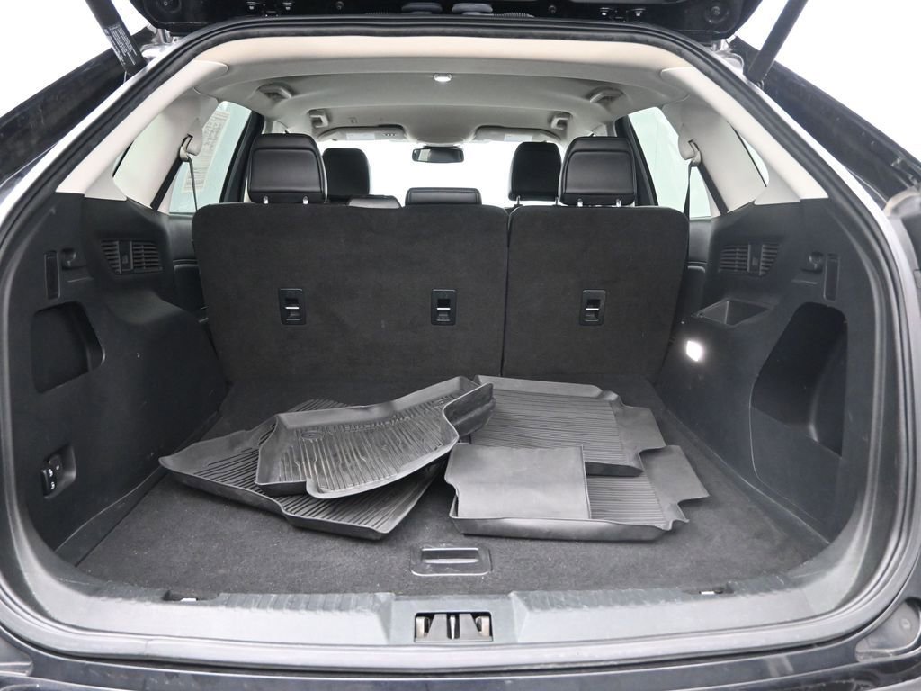 Used 2020 Ford Edge SEL w/ Convenience Package image 27