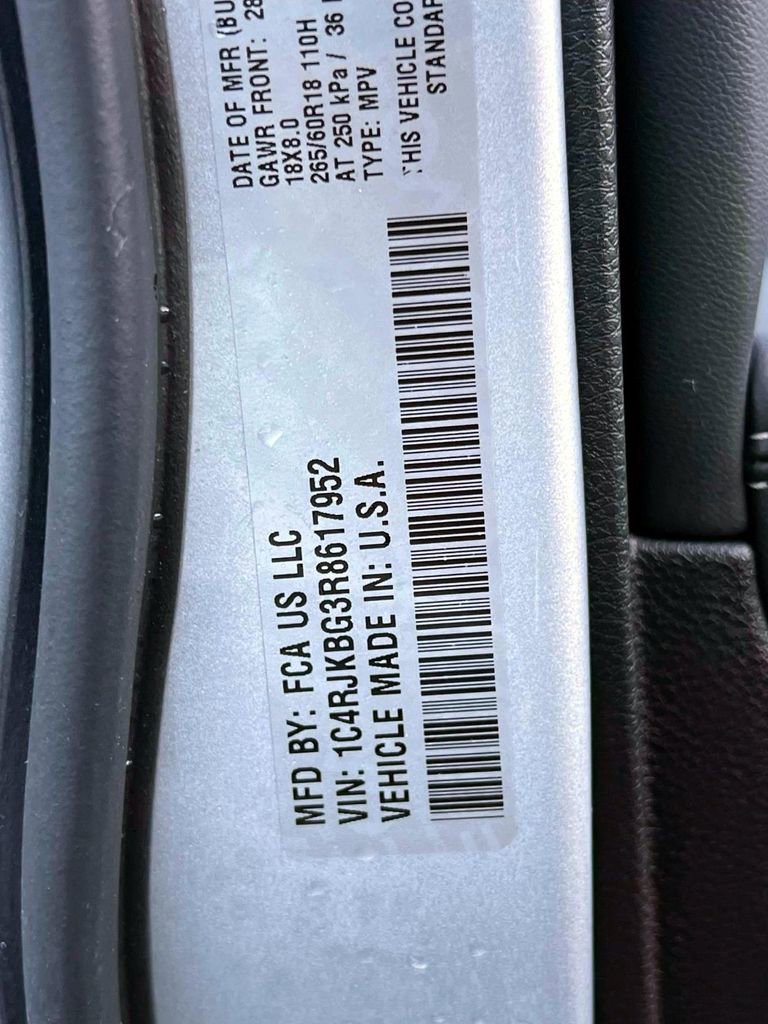 Certified 2024 Jeep Grand Cherokee L Limited image 20