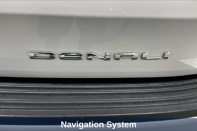 Used 2024 GMC Yukon XL Denali Ultimate AWD/4WD image 32