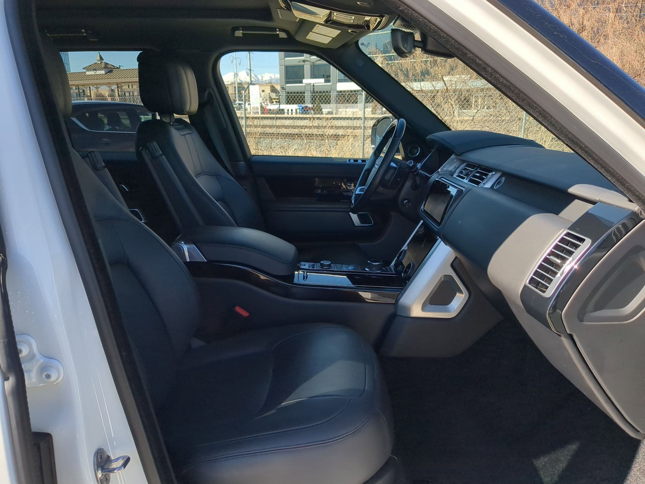 Used 2021 Land Rover Range Rover Westminster Edition image 29