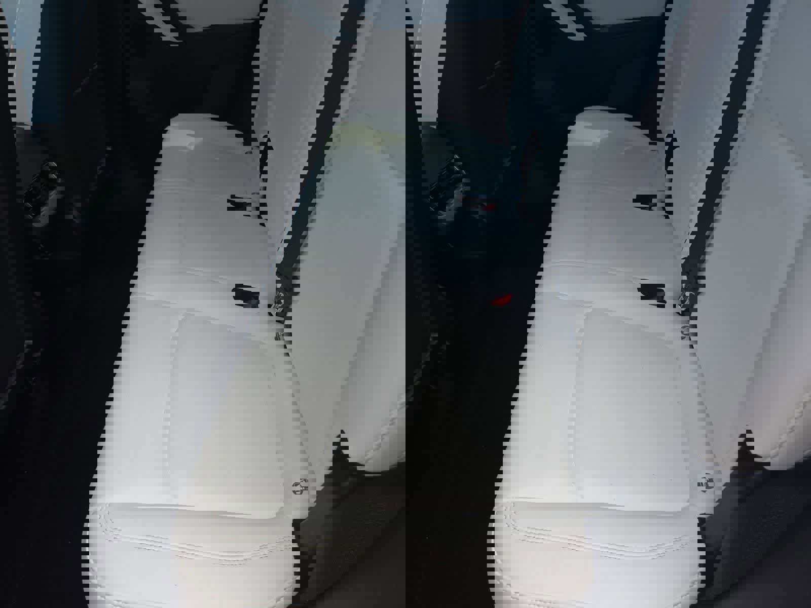 Used 2020 Tesla Model Y Long Range image 17