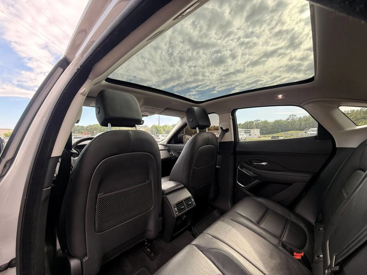 Used 2019 Jaguar E-PACE SE AWD/4WD image 11