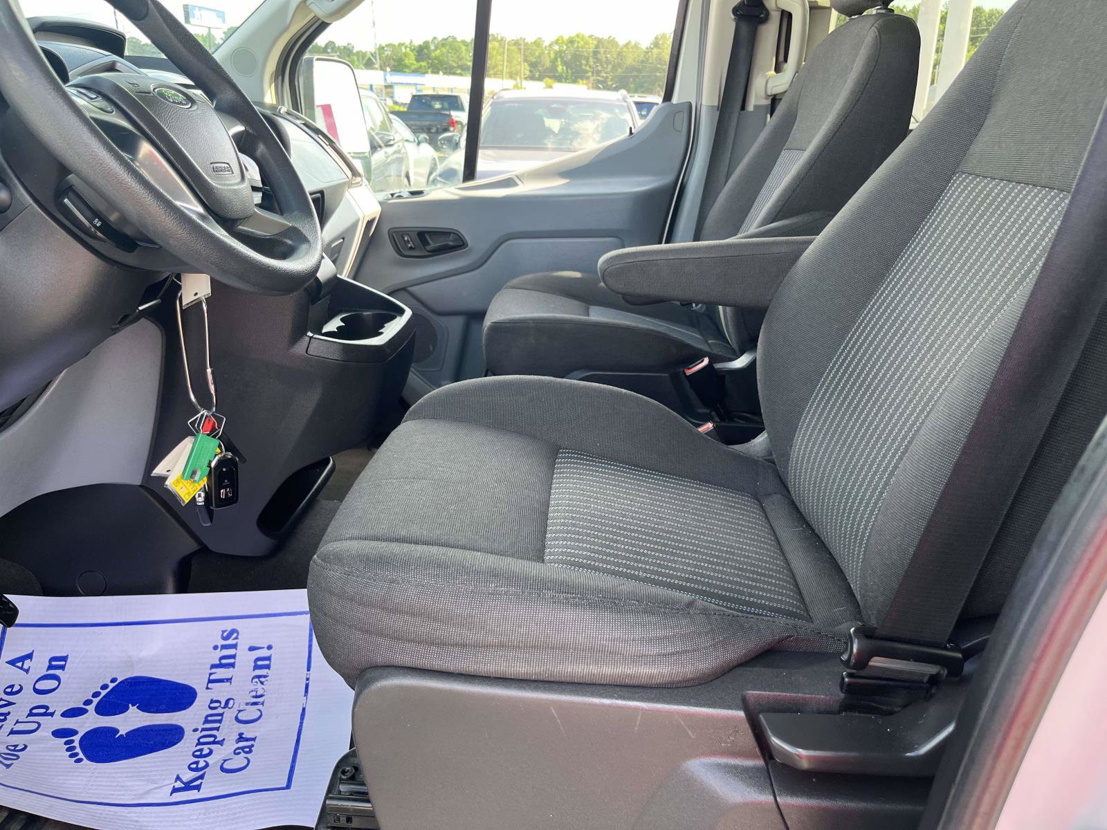 Used 2015 Ford Transit 150 XLT RWD image 9