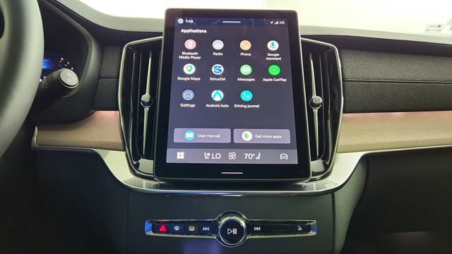 New 2026 Volvo XC90 B6 Core w/ Protection Package AWD/4WD image 21