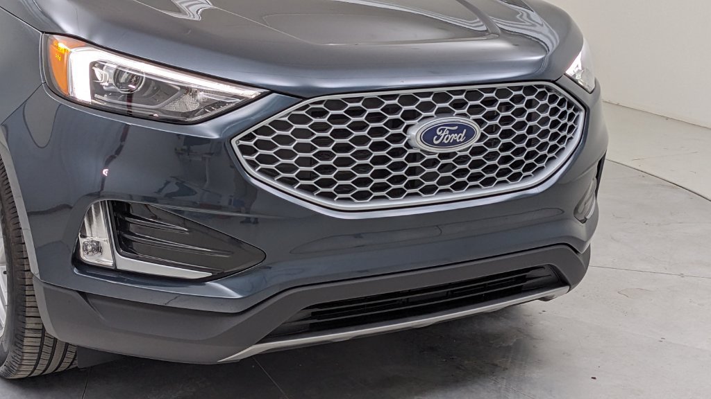 Used 2023 Ford Edge SEL w/ Convenience Package AWD/4WD image 38