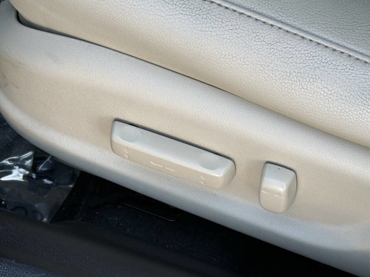 Used 2014 Acura ILX w/ Technology Package FWD image 7