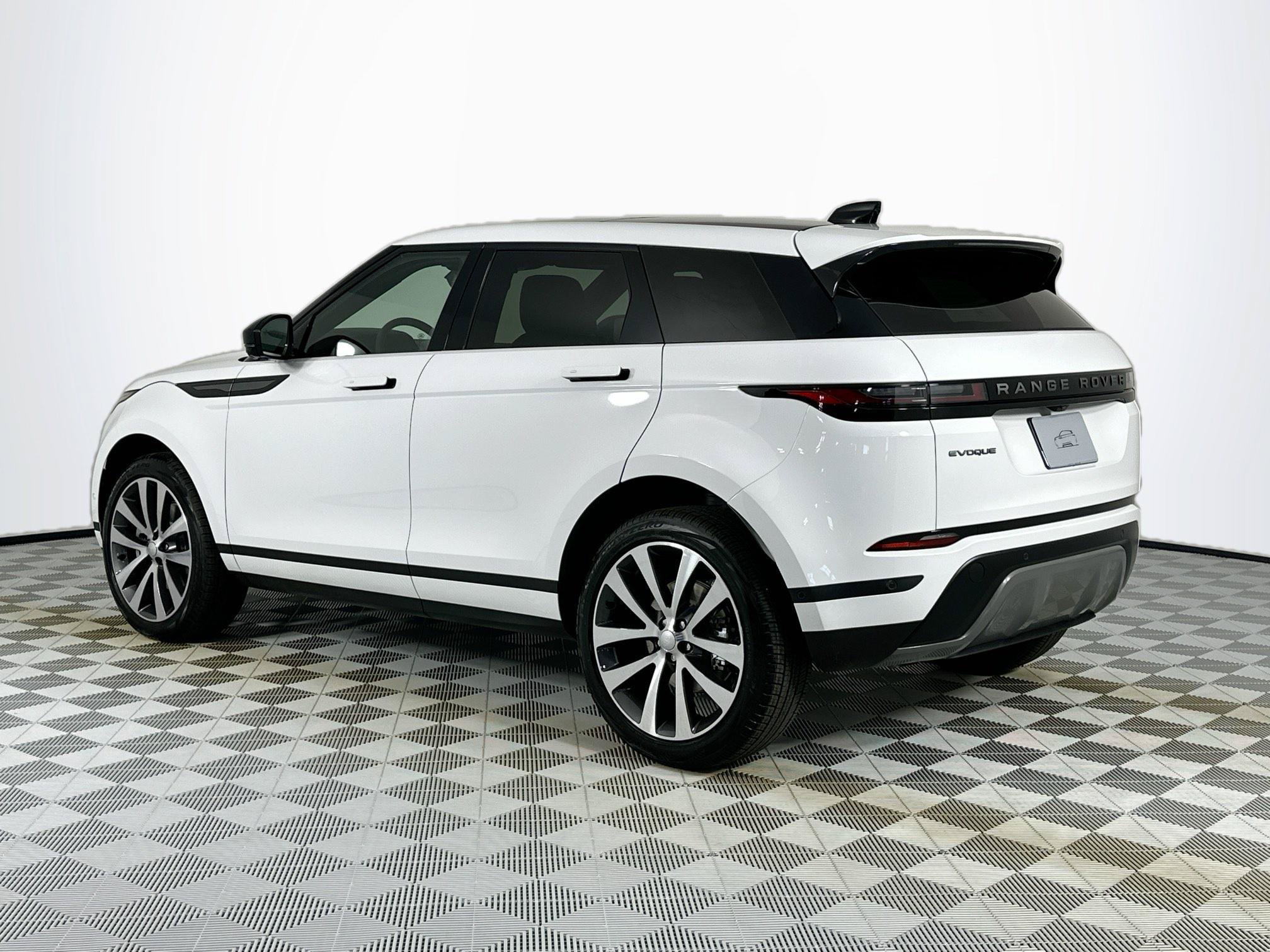 Used 2026 Land Rover Range Rover Evoque S AWD/4WD image 7
