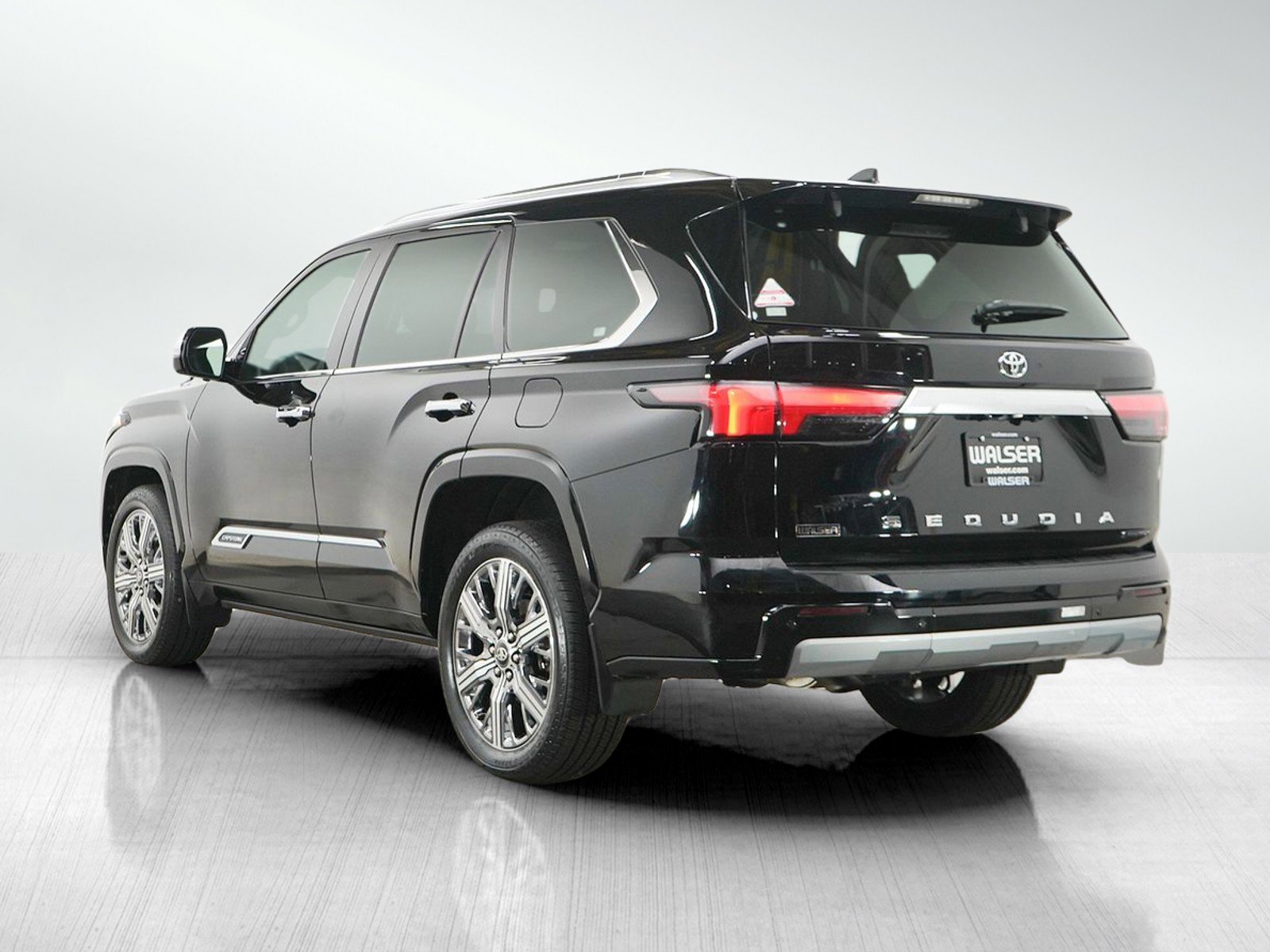 Used 2026 Toyota Sequoia Capstone AWD/4WD image 3
