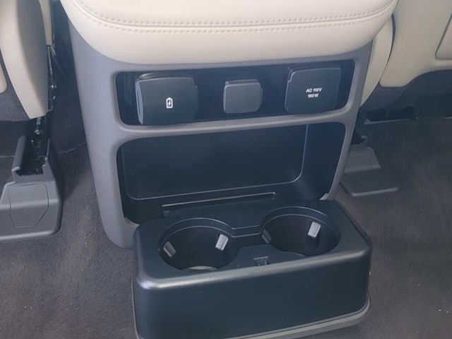Used 2019 Lincoln Navigator Select w/ Technology Package image 27