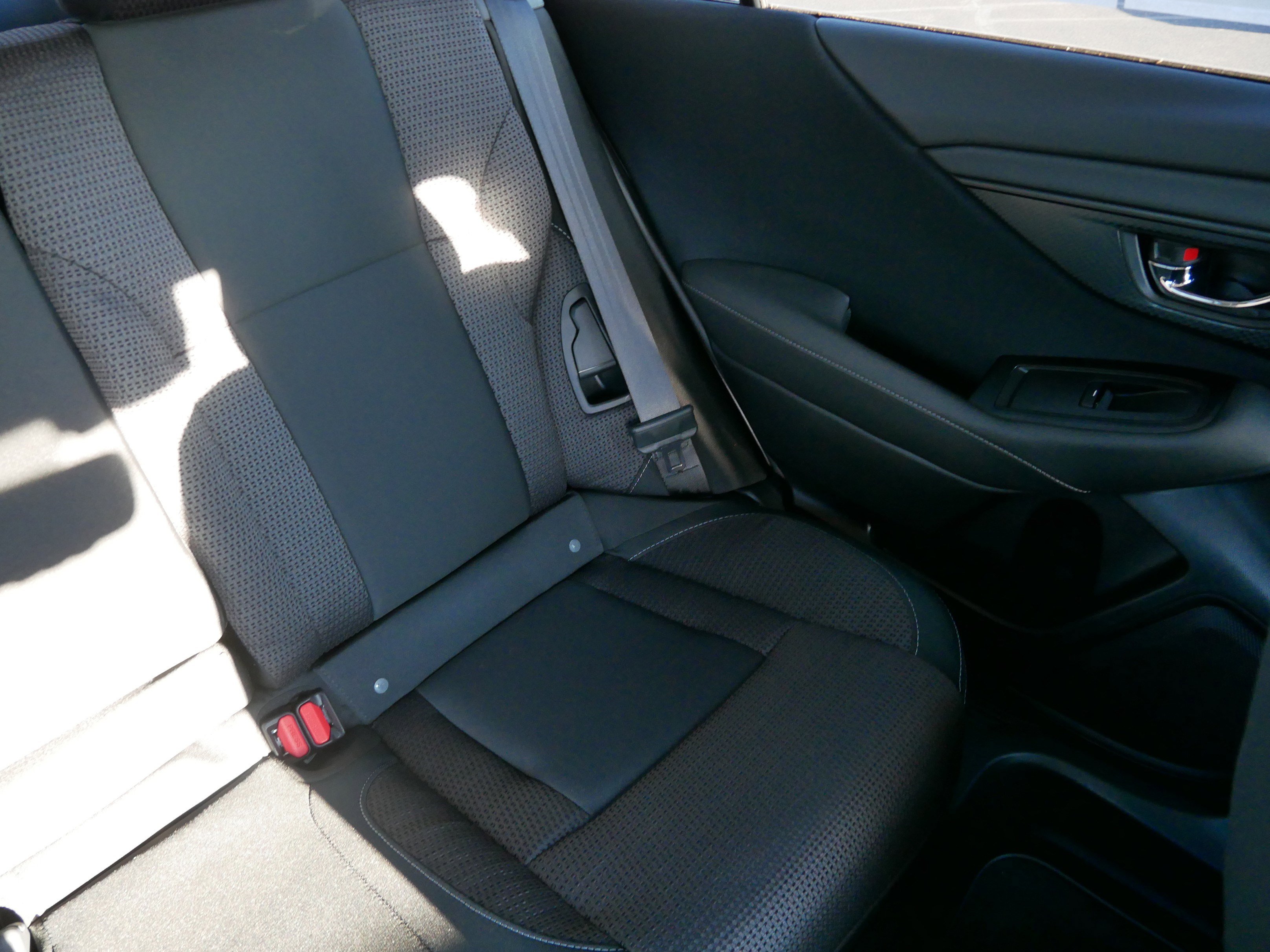 Used 2025 Subaru Outback Premium image 14