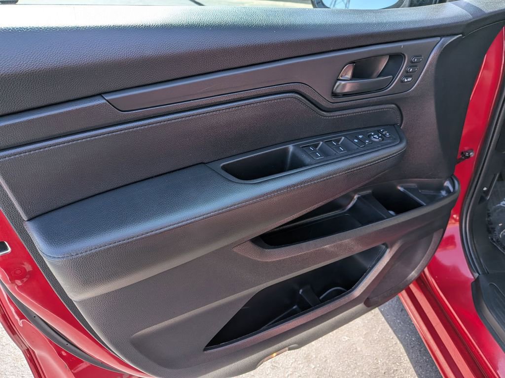 Used 2025 Honda Odyssey Sport-L image 13