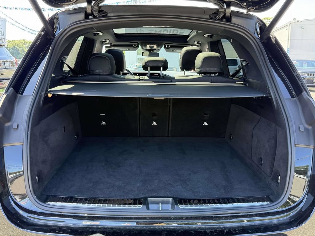 Used 2025 Mercedes-Benz GLE 450e 4MATIC image 11
