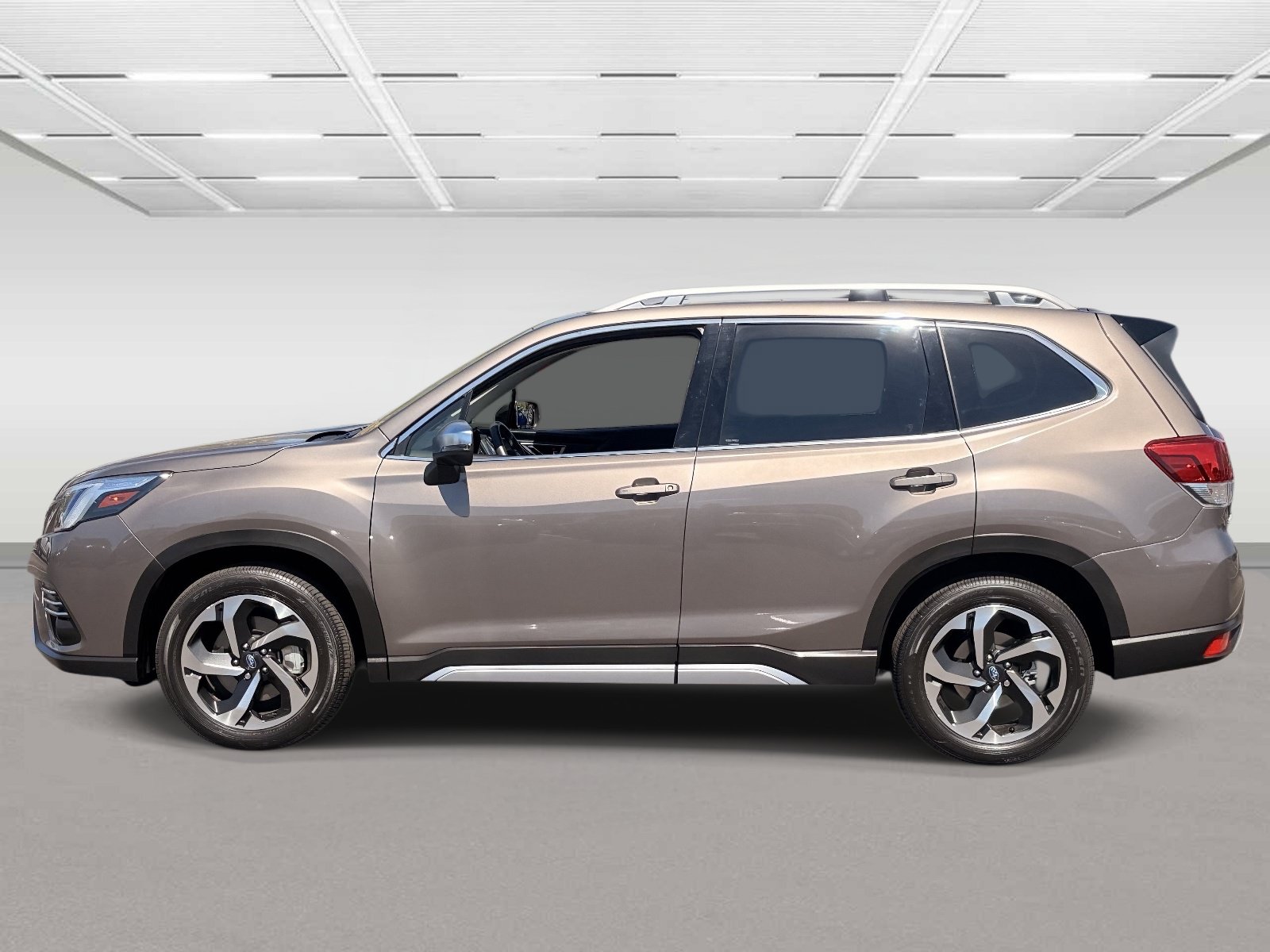 Certified 2024 Subaru Forester Touring AWD/4WD image 2