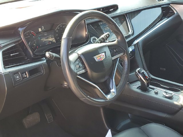Certified 2024 Cadillac XT6 Premium Luxury w/ LPO, Floor Liner Package AWD/4WD image 9