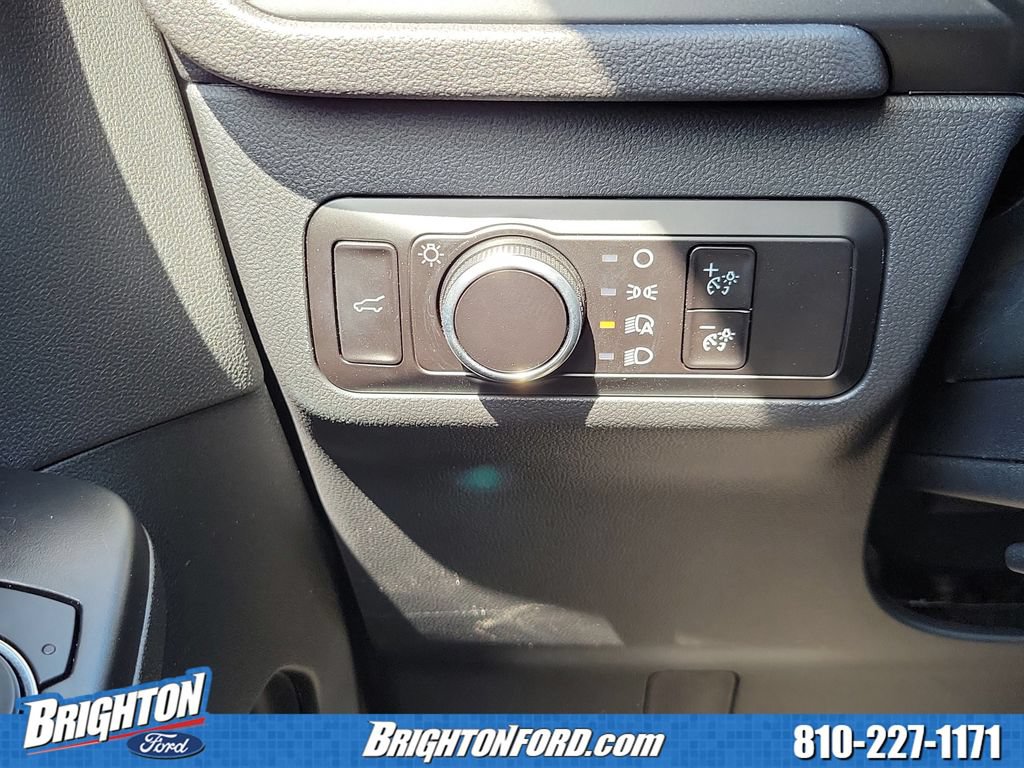 Used 2026 Ford Escape Active w/ Tech Pack #1 AWD/4WD image 11