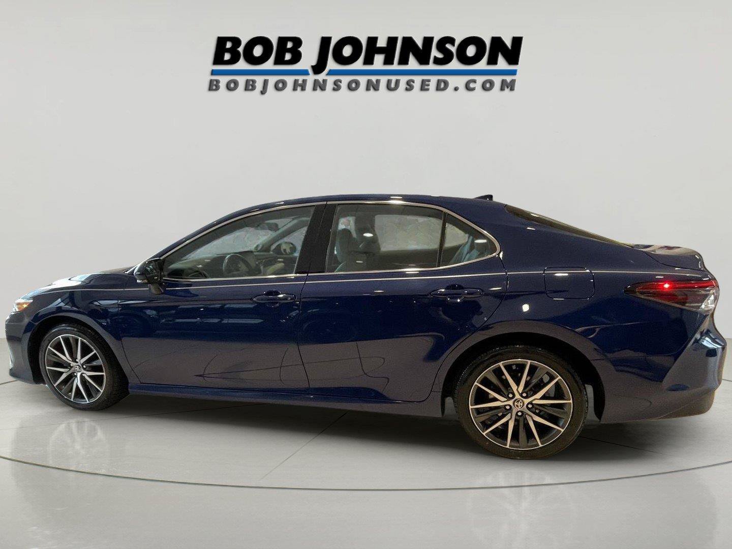 Used 2023 Toyota Camry XLE w/ Navigation Package FWD image 4