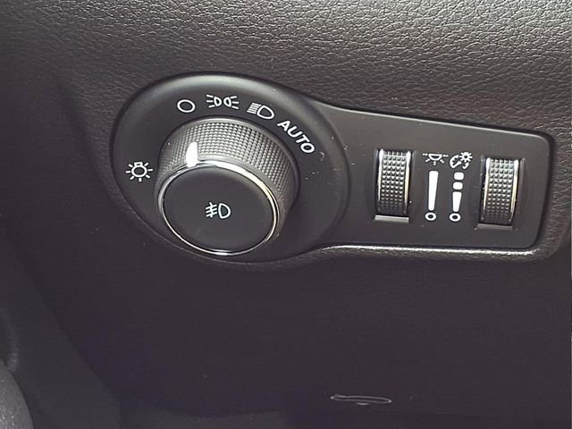 Used 2024 Jeep Compass Trailhawk image 25