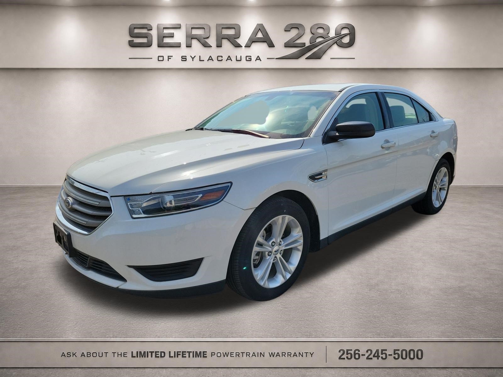 Used 2018 Ford Taurus SE FWD image 3