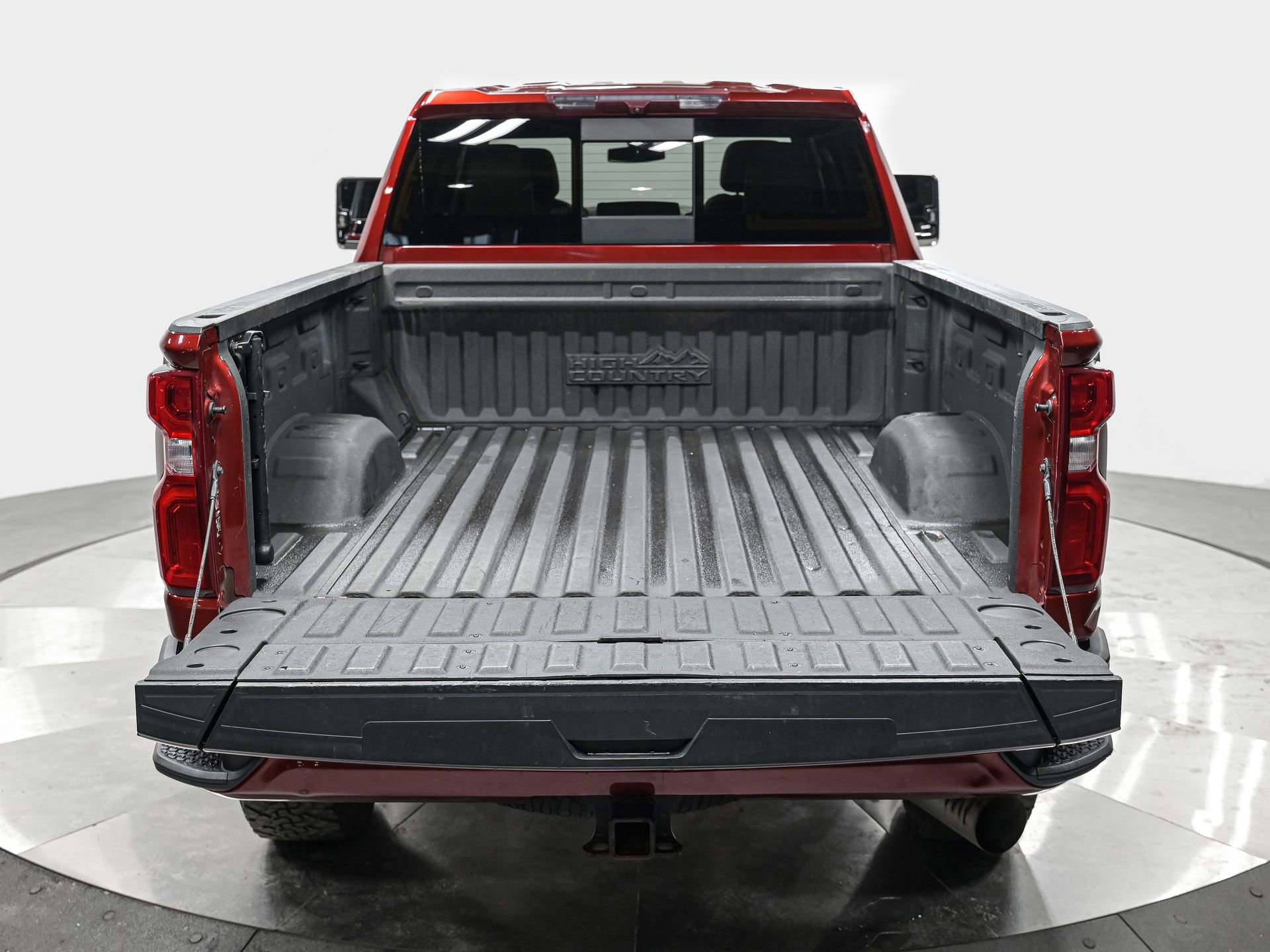 Used 2022 Chevrolet Silverado 2500 High Country w/ Safety Package II image 6