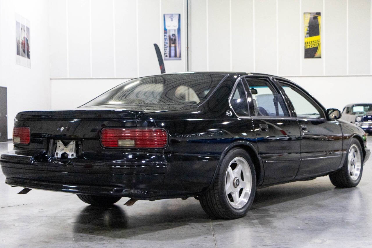 Used 1995 Chevrolet Impala SS RWD image 7