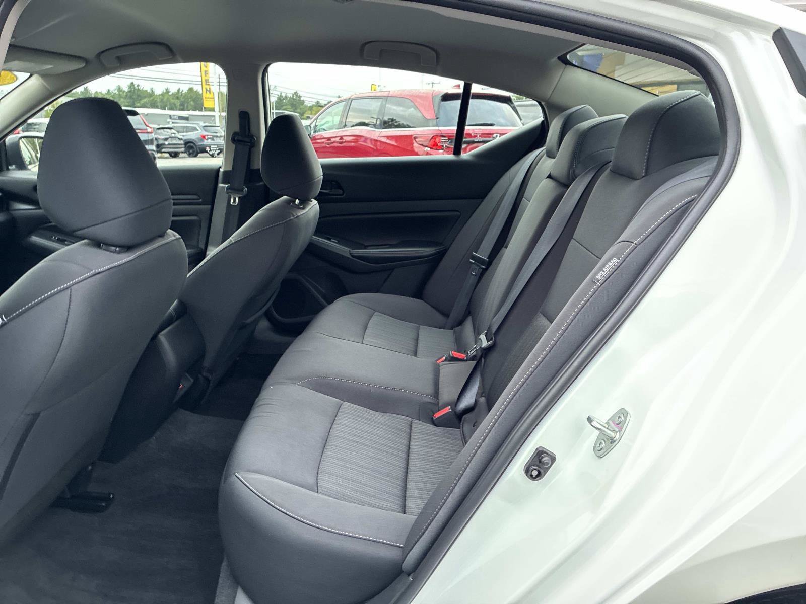 Used 2025 Nissan Altima 2.5 SV AWD/4WD image 16
