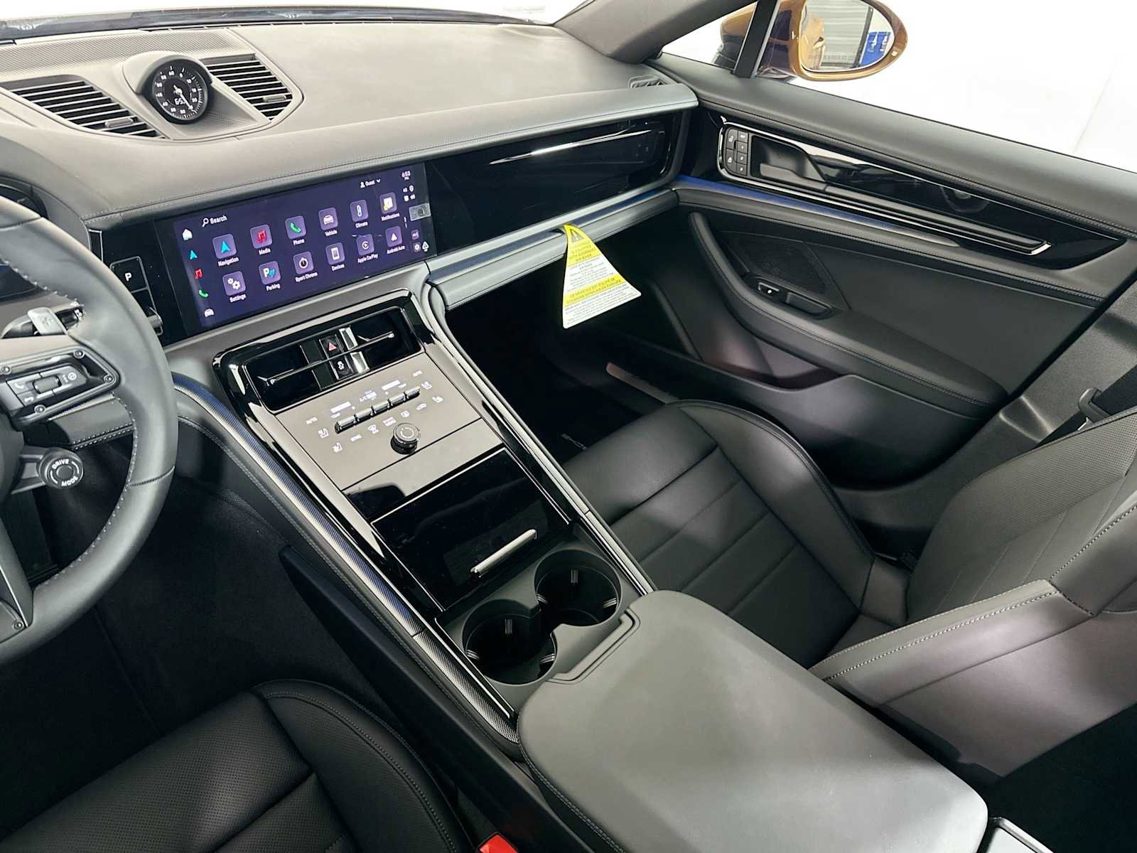 New 2025 Porsche Panamera 4 image 25