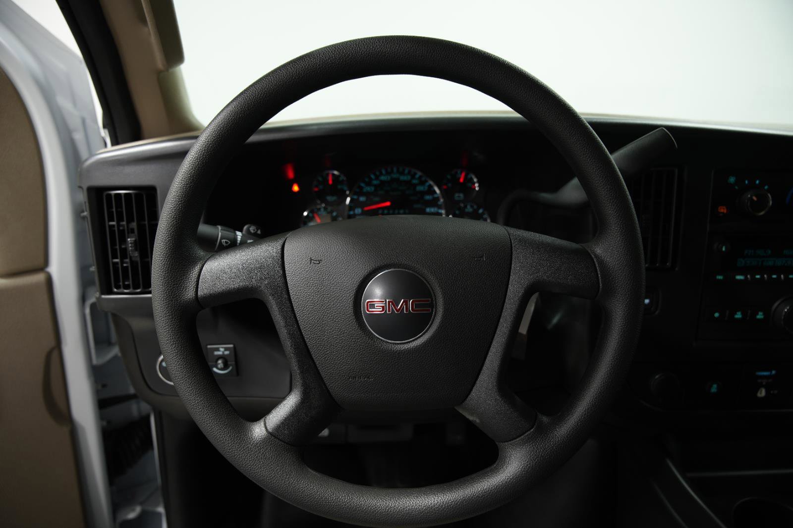 New 2026 GMC Savana 2500 Extended RWD image 30