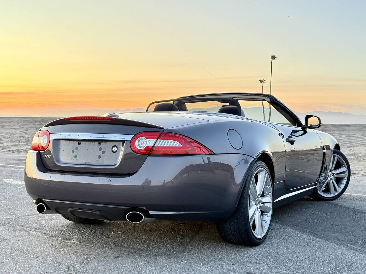 Used 2010 Jaguar XK Base 2dr Convertible image 6