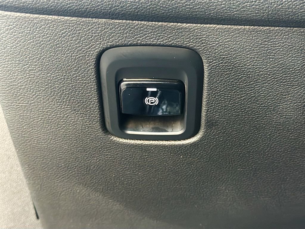 Used 2023 Maserati Grecale Modena image 35