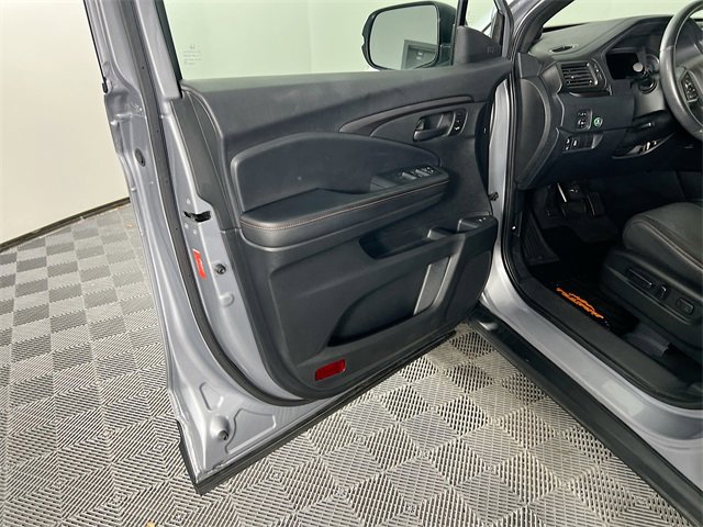 Used 2022 Honda Pilot TrailSport image 17