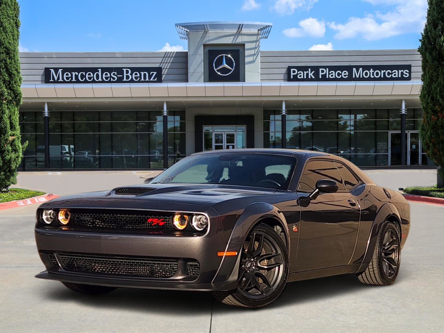 Used 2022 Dodge Challenger R/T Scat Pack image 1