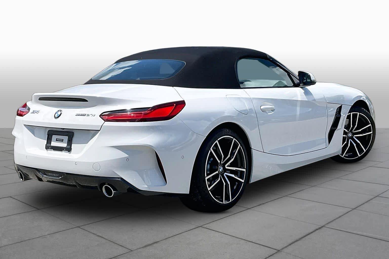 Used 2019 BMW Z4 M40i w/ M Sport Package RWD image 12
