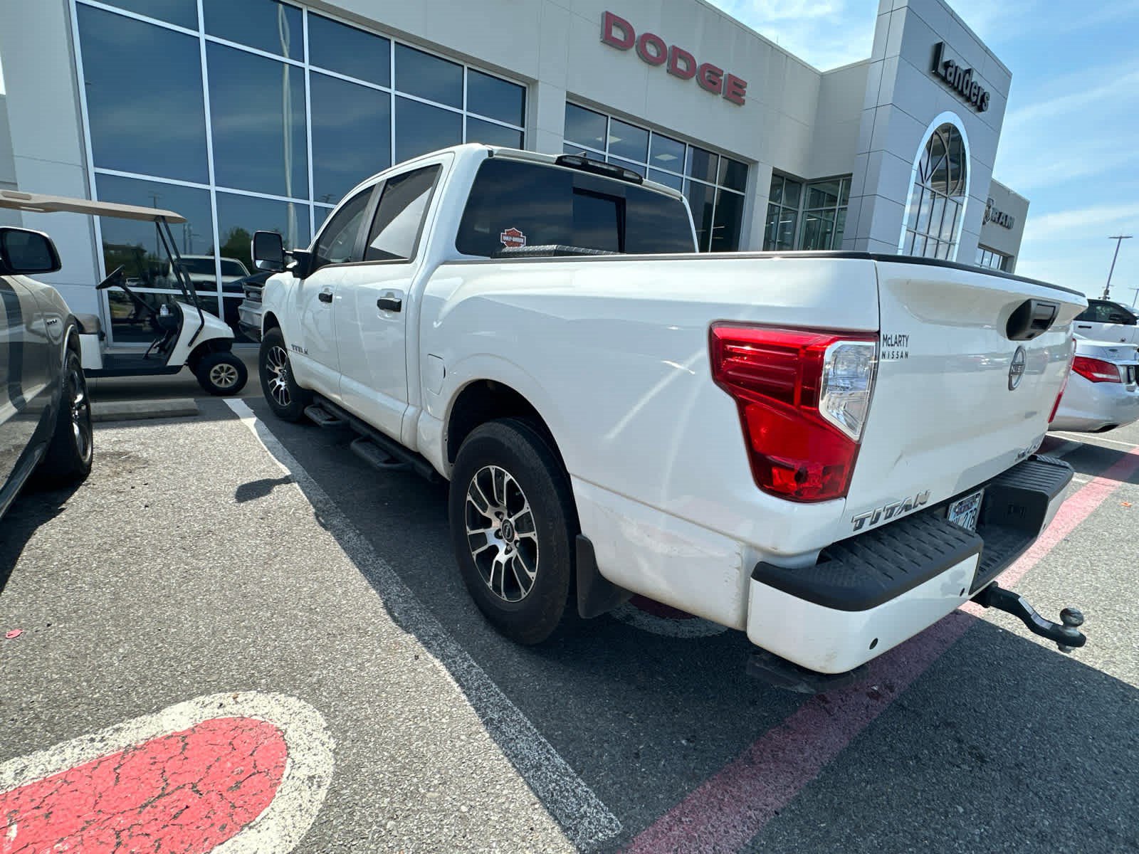 Used 2024 Nissan Titan SV w/ SV Convenience Package AWD/4WD image 2
